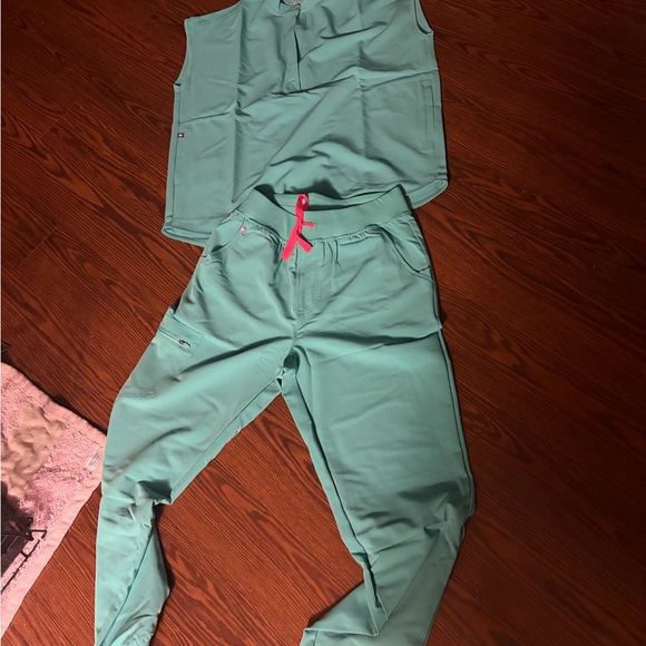 Figs Pants - Figs Seafoam green pink Rafaela and jogger scrub set